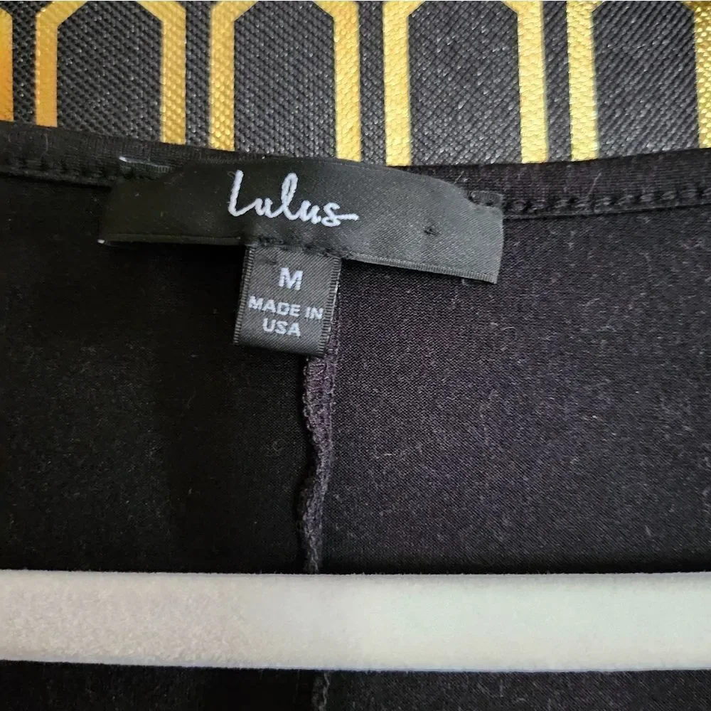 Black ruched lulu's shirt, size medium.